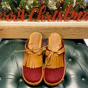 Sanita Wool and Leather clog!!  Rare find!